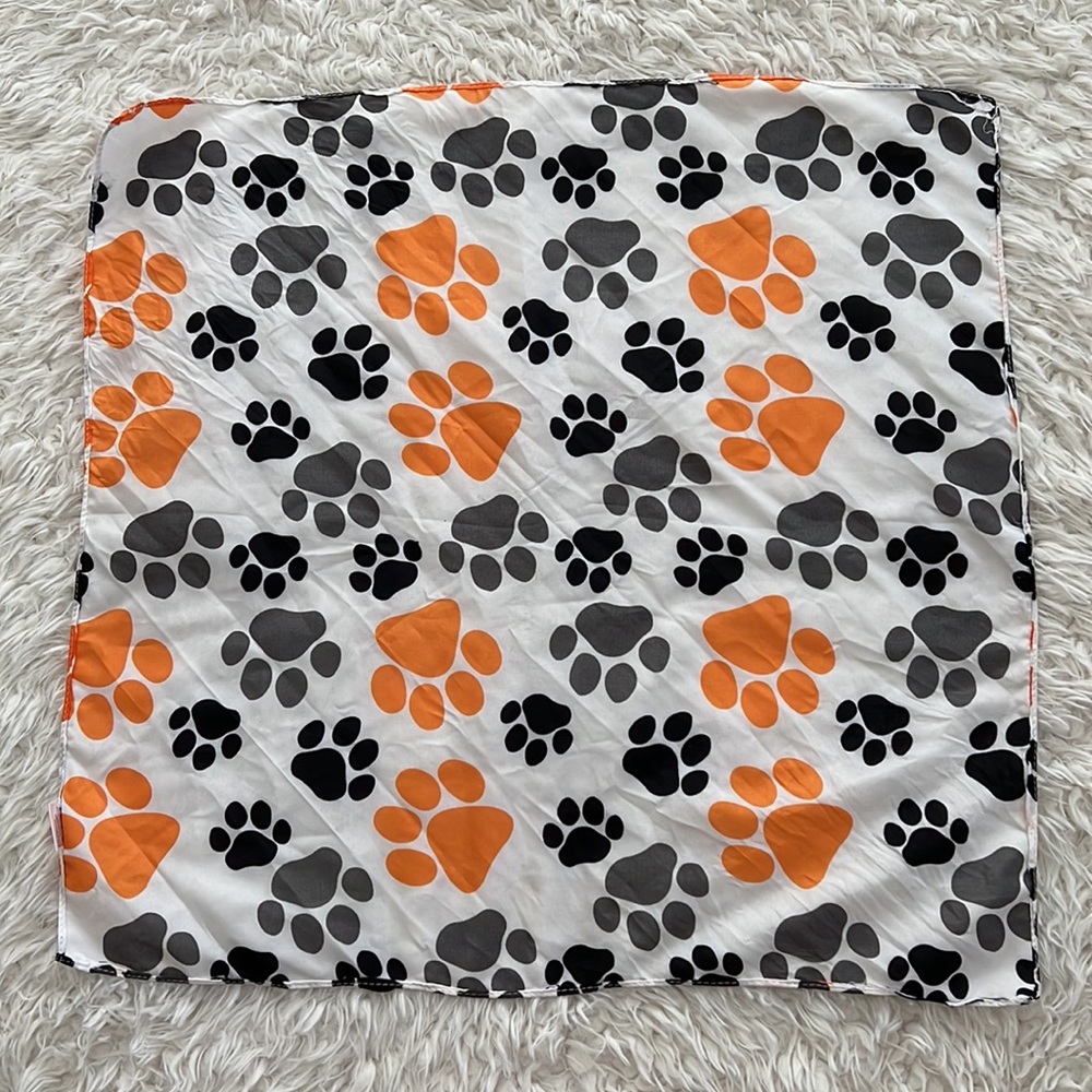 2 Bandanas - Picture 8 of 12